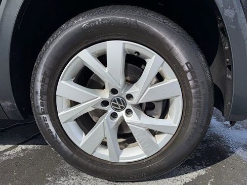 Used 2021 Volkswagen Atlas Cross Sport S image 21