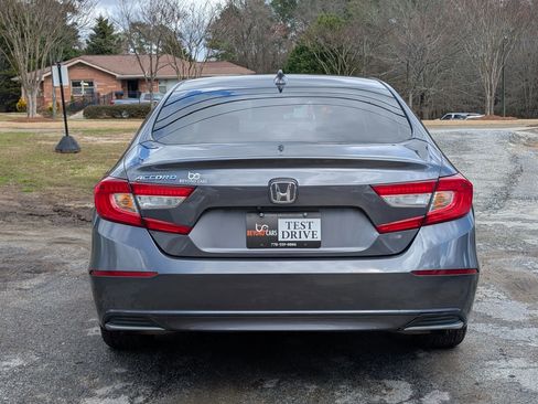 Used 2018 Honda Accord LX image 5