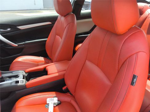 Used 2020 Honda Civic EX image 12