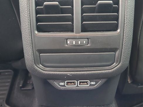 Used 2020 Volkswagen Passat 2.0T R-Line image 11