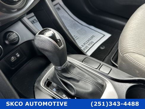 Used 2018 Hyundai Santa Fe SE w/ Cargo Package image 23