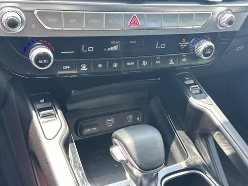 Certified 2024 Kia Telluride S AWD/4WD image 37