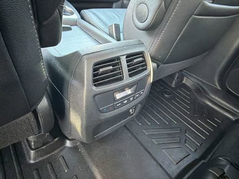 Used 2021 Honda Pilot EX-L image 16