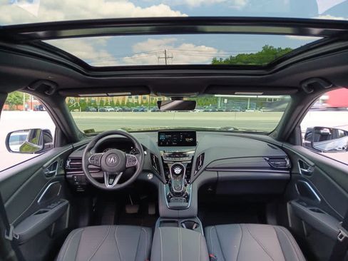 Used 2025 Acura RDX SH-AWD image 20