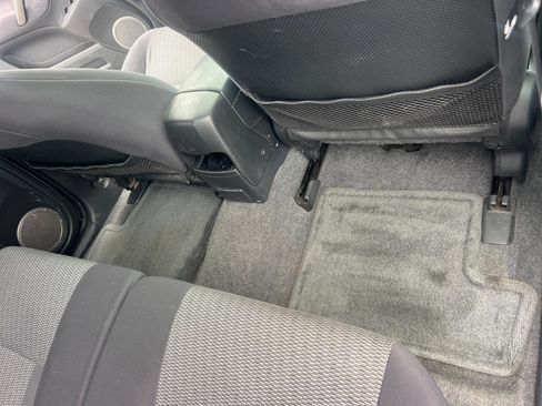 Used 2004 Toyota RAV4 4WD image 17