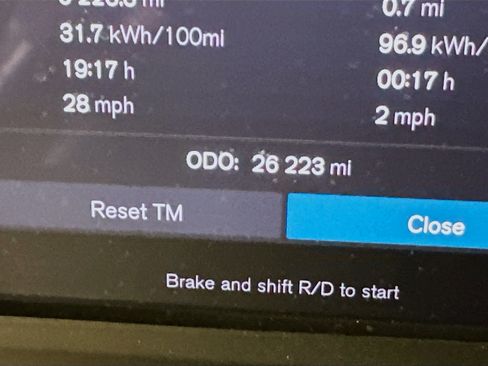 Used 2023 Volvo C40 Recharge Core w/ Protection Package Premier AWD/4WD image 19