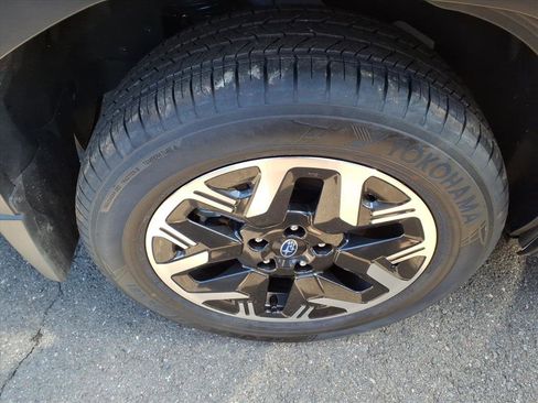 Certified 2025 Subaru Forester Premium image 5