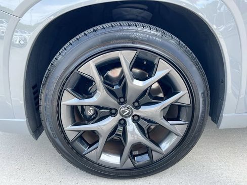Certified 2025 Lexus TX 500h AWD w/ Technology Package image 9