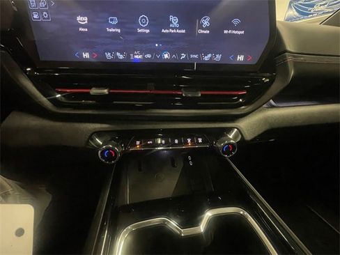 Used 2024 Chevrolet Silverado EV RST image 15