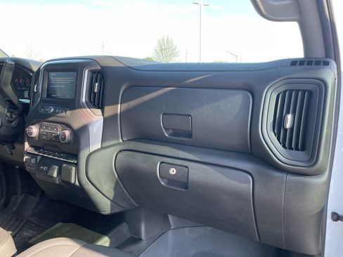 Used 2021 Chevrolet Silverado 2500 W/T w/ WT Convenience Package image 11