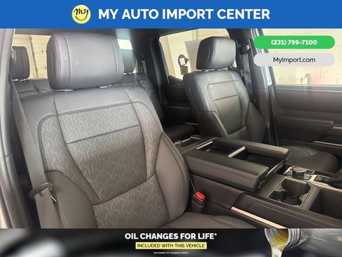 Used 2025 Toyota Tundra SR5 w/ SR5 Premium Package image 28