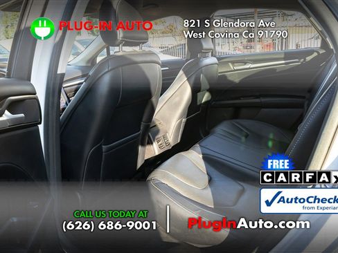 Used 2018 Ford Fusion Energi Titanium image 9