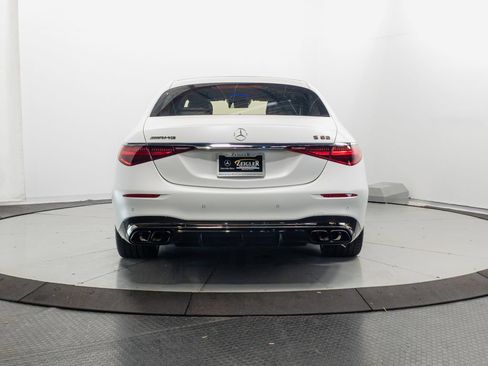 Used 2024 Mercedes-Benz S 63 AMG S w/ Carbon Fiber Exterior Package image 34