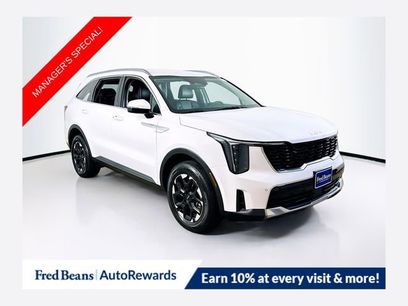 Used 2025 Kia Sorento S