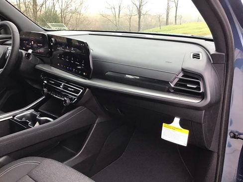 New 2026 Chevrolet Traverse LT image 28