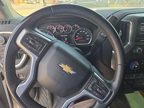Used 2023 Chevrolet Silverado 2500 LT AWD/4WD image 10