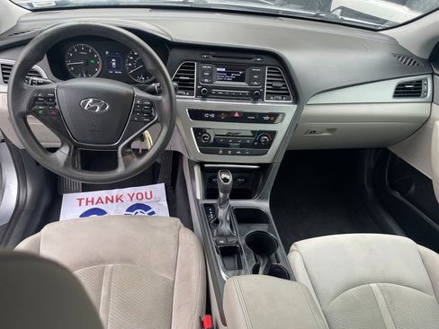 Used 2016 Hyundai Sonata SE image 19