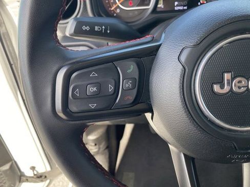 Used 2024 Jeep Wrangler Unlimited Rubicon image 36