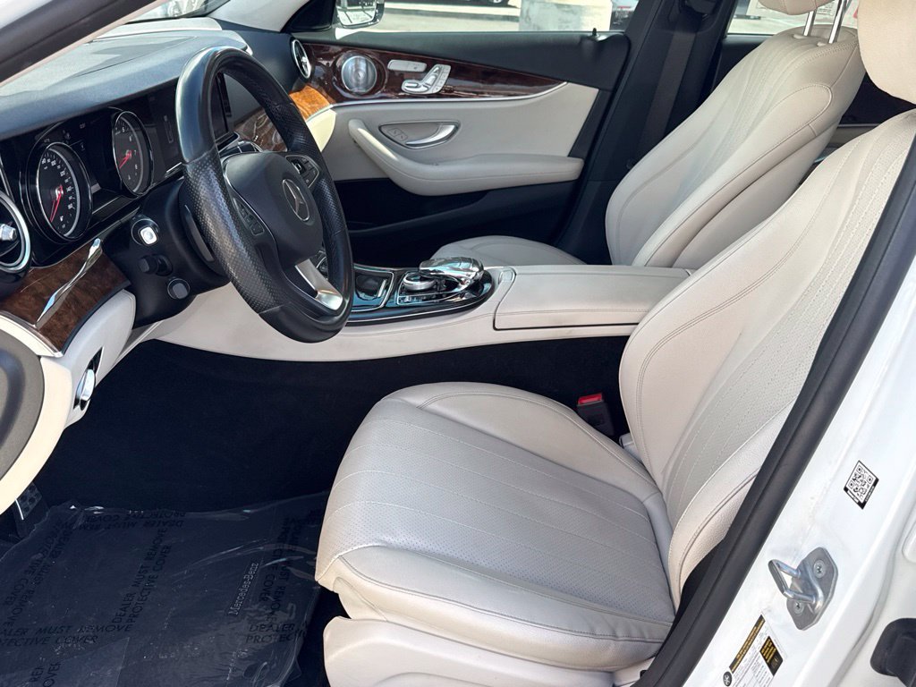 Used 2018 Mercedes-Benz E 300 image 22