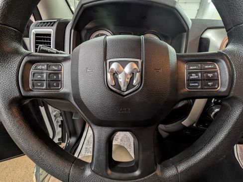 Used 2019 RAM 1500 Classic Warlock image 15