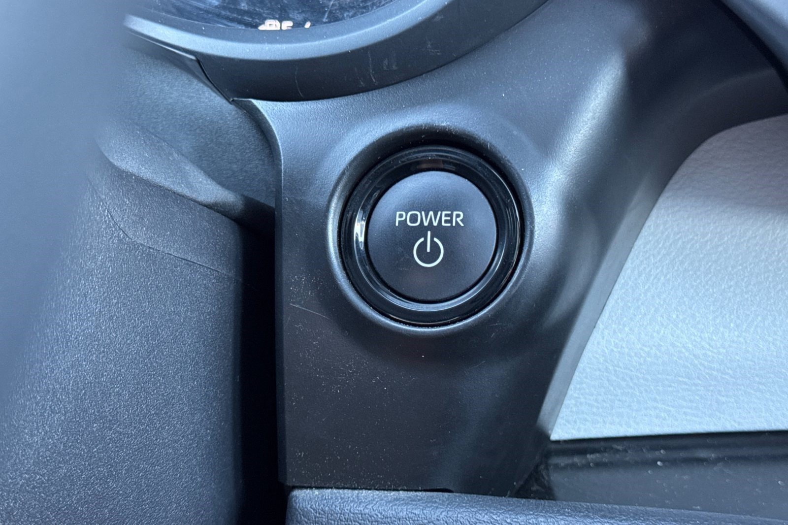 Used 2026 Toyota Sienna XLE FWD image 20