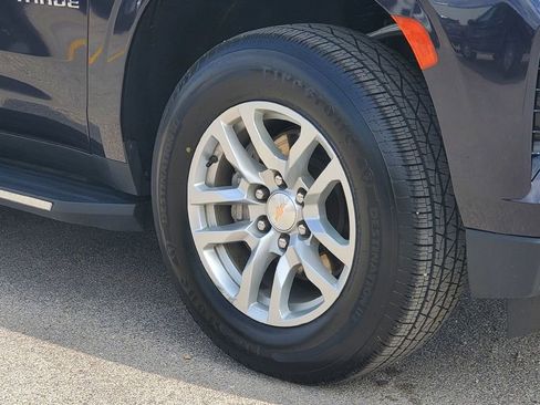 Used 2024 Chevrolet Tahoe LT RWD image 4