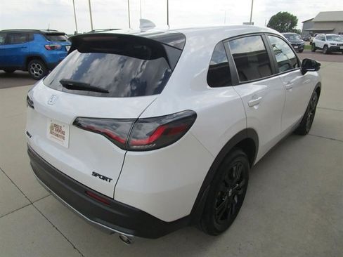 Used 2026 Honda HR-V Sport image 7