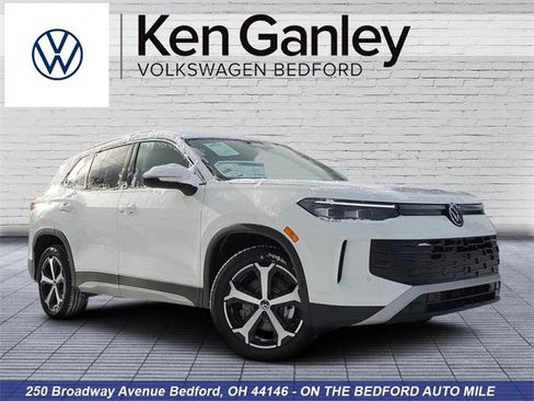 New 2026 Volkswagen Tiguan SE image 1