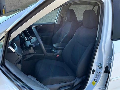 Used 2024 Toyota RAV4 LE image 23