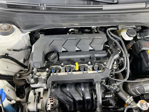 Used 2023 Hyundai Venue SEL FWD image 28