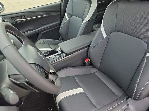 New 2026 Toyota Camry SE AWD/4WD image 14