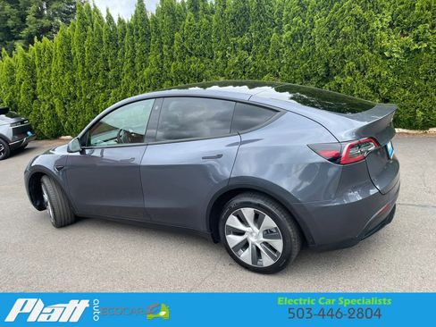 Used 2023 Tesla Model Y Long Range AWD/4WD image 8