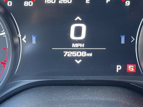 Used 2022 Chevrolet Camaro SS RWD image 3