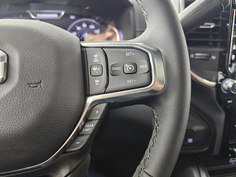 New 2026 RAM 2500 Laramie AWD/4WD image 26
