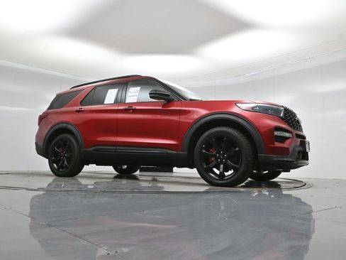 Used 2020 Ford Explorer ST w/ ST Street Pack image 3