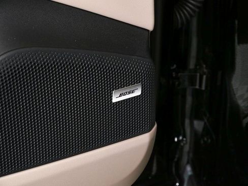 New 2026 Porsche Macan Electric image 7