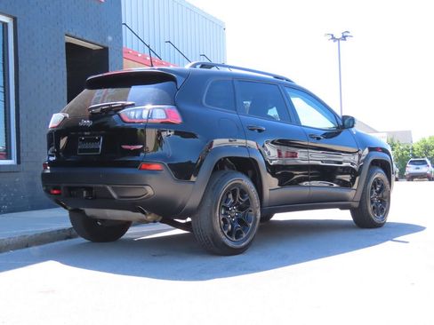 Used 2021 Jeep Cherokee Trailhawk w/ Trailer Tow Group AWD/4WD image 4