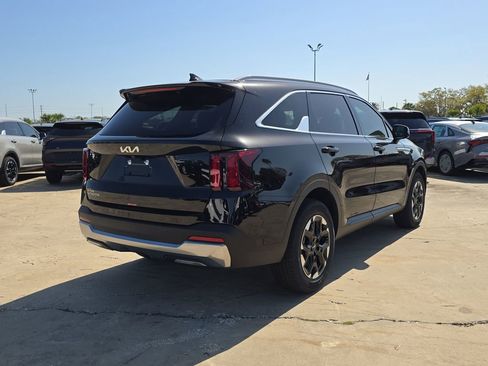 New 2026 Kia Sorento S image 8