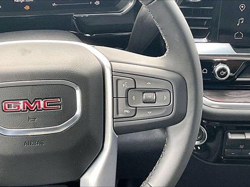 New 2026 GMC Sierra 2500 SLT AWD/4WD image 21