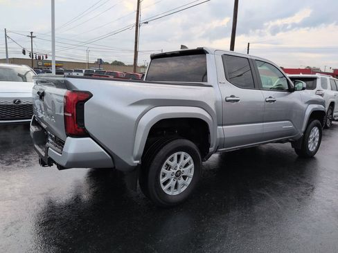 Used 2024 Toyota Tacoma SR5 RWD image 5