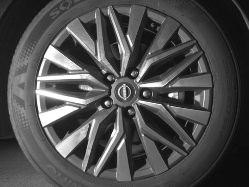 Used 2025 Nissan Altima 2.5 SV image 13