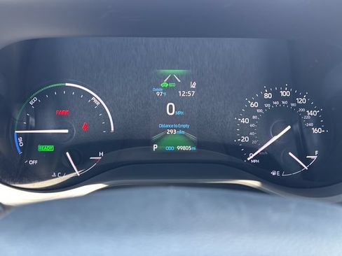 Used 2022 Toyota Sienna XLE FWD image 18