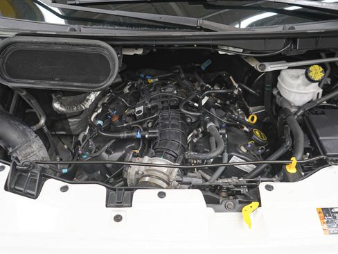 Used 2024 Ford Transit 350 XLT image 29