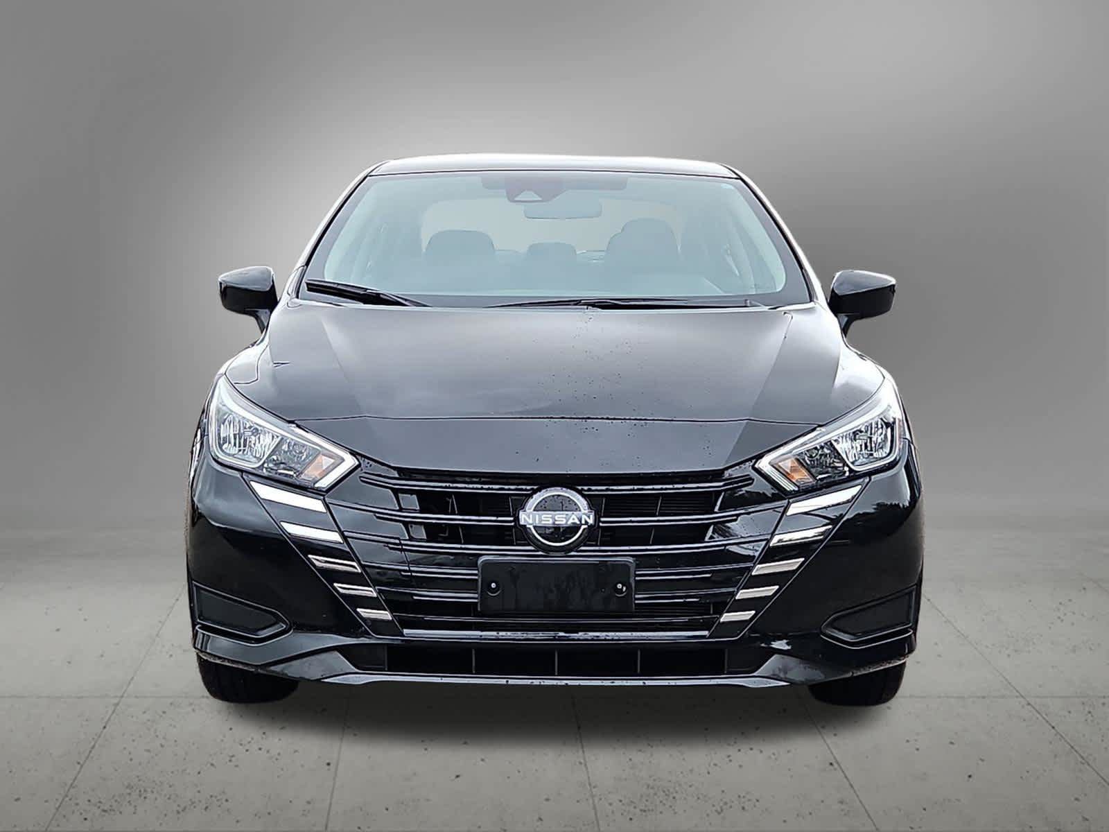 Used 2024 Nissan Versa SV FWD image 9