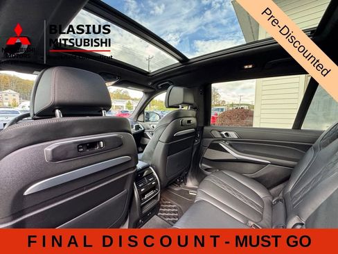 Used 2025 BMW X7 M60i w/ Climate Comfort Package AWD/4WD image 17