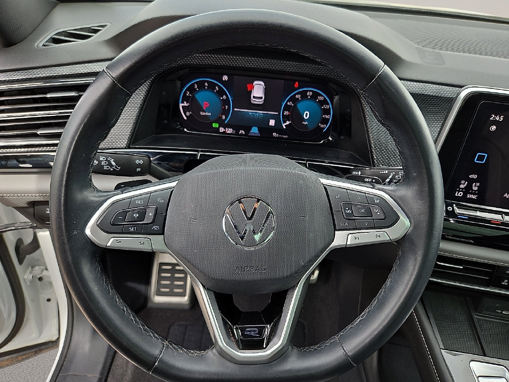 Used 2024 Volkswagen Atlas Cross Sport SEL R-Line AWD/4WD image 16
