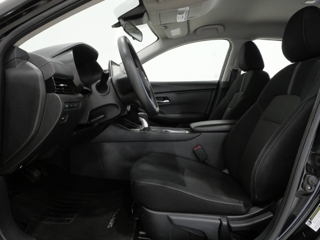 Used 2024 Nissan Sentra SV FWD image 11