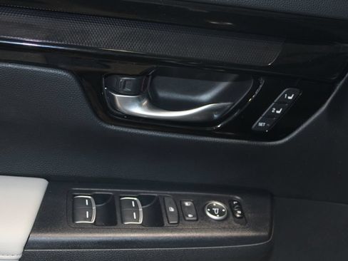 Used 2024 Honda CR-V EX-L image 6