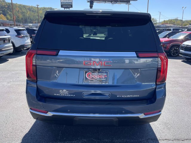 Used 2026 GMC Yukon Elevation w/ Elevation Premium Package AWD/4WD image 3