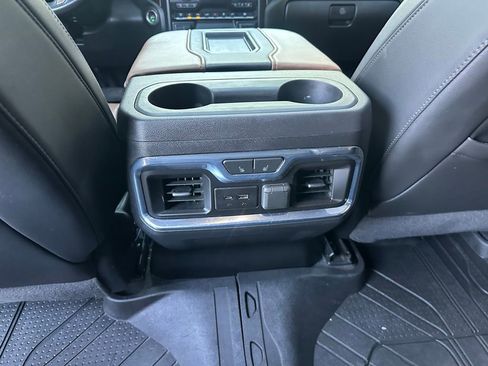 Used 2020 Chevrolet Silverado 2500 High Country image 14